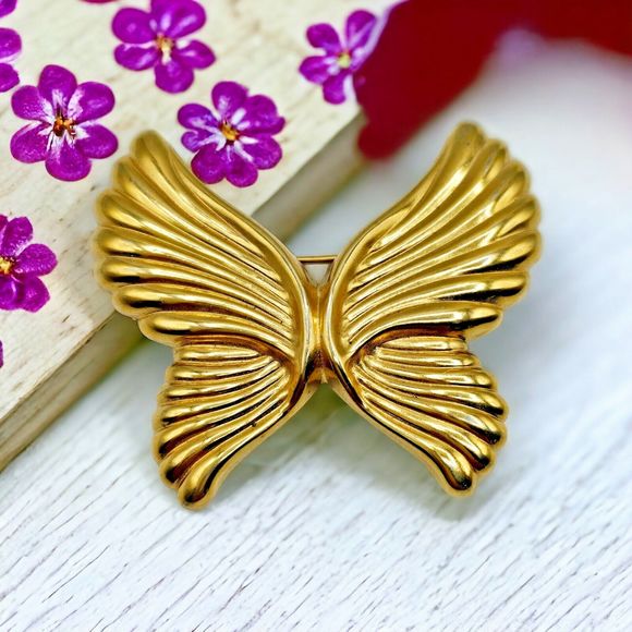 Vintage Butterfly Brooch Angel Wings Art Deco Metal Gold Tone Estate Jewelry Pin - Picture 10 of 10